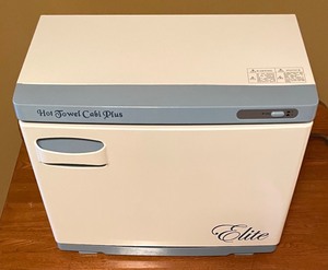 lot 107 image: Cabi Plus Elite Towel Warmer with Manual