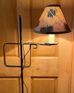 lot 102 image: Vintage Floor Lamp with Adjustable Lamp Arm