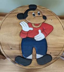 lot 43 image: Adorable Carved Painted Childrens Table