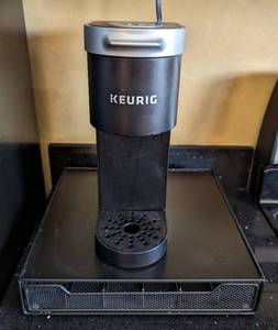 lot 253 image: Keurig Mini Coffee Maker and Pod Storage