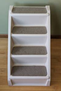 lot 270 image: Pet Steps and Kurgo Car Booster Seat