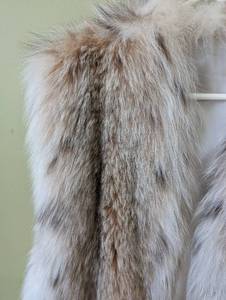 lot 274 image: Gorgeous Womans Fur Vest
