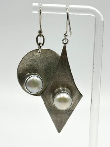 lot 143 image: Pair of Sterling and Pearl Earrings