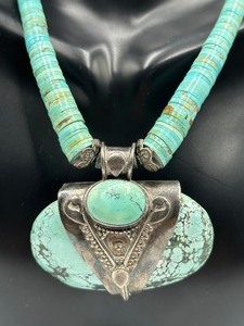 lot 145 image: Gorgeous Sterling and Turquoise Necklace - Statement Piece