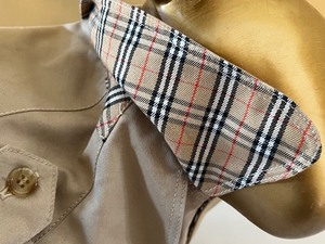lot 20 image: Adorable Small Dog Burberry Coat