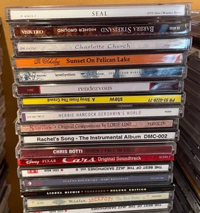 lot 302 image: Wide Variety of CDs