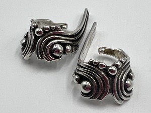 lot 150 image: Pair of Sterling Earring Wraps