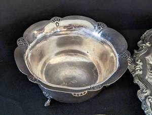 lot 297 image: Vintage Silver Plated Servingware