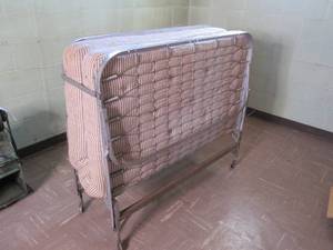 Fold up bed full size, perfect for ...