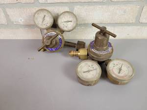 lot 547 image: MG Industries Fuel and Oxygen Torch Regulators