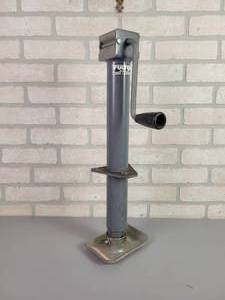 lot 566 image: FULTON Center Mount 2000# Trailer Jack