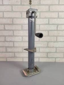 lot 567 image: FULTON Center Mount 2000# Trailer Jack