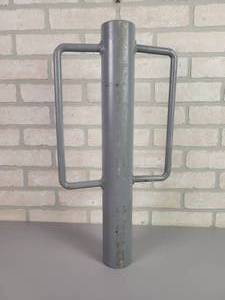 lot 568 image: Post Pounder - 22 x 2.5