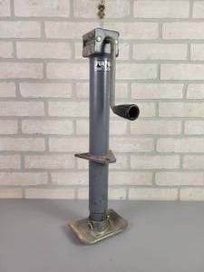 lot 569 image: FULTON Center Mount 2000# Trailer Jack