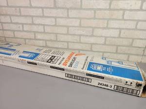lot 578 image: NEW Case of (10) 48 Sylvania Daylight 6500K T12 Fluorescent Bulbs - NO SHIPPING