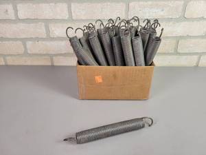 lot 588 image: (37) Heavy Duty 8 Springs