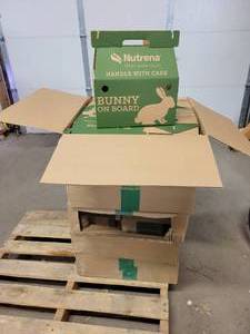 lot 616 image: (125) New Bunny on Board Boxes - Approx. 12 x 8 x 7 - NO SHIPPING