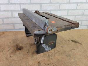 lot 626 image: Vintage SEARS  Dunlop 7 Table saw - Model 103.0207 - NO SHIPPING