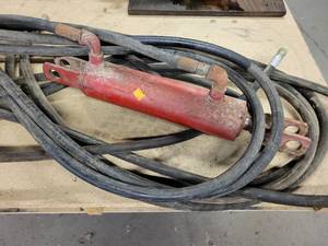 lot 632 image: Hydraulic Cylinder - Approx. 3 Bore x 12 Stroke  Assorted 12 Hydraulic Hoses - NO SHIPPING