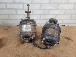 lot 699 image: (2) Antique DURO Electric Motors - Untested (No Cords  Bad Cord) - See Description for Specs - NO SHIPPING