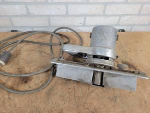 lot 704 image: Vintage OAKLEY Products Co. Handheld Router  Shaper - Model 5223 - Untested