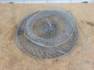 lot 711 image: Wire Fish Basket