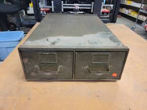 lot 718 image: 2-Drawer Metal Storage Cabinet - Approx. 27 x 18.5 x 8 - NO SHIPPING