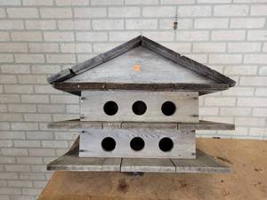 lot 723 image: Large Pole-Top Birdhouse - (12) Apartments, be your own Landlord - NO SHIPPING