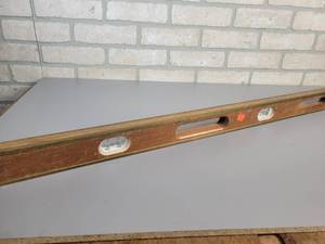 lot 678 image: Wood Mayes 48 Level - NO SHIPPING