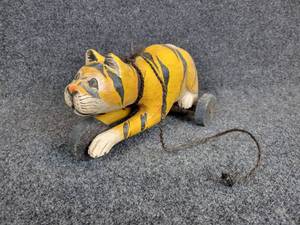 lot 213 image: Hand Carved Indonesian Wood Tiger Sculpture on Wheels