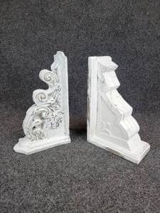 lot 357 image: Pair of Distressed White Shelf Supports