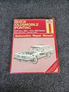 lot 362 image: Haynes Repair Manual - 1970-1990 Full Sized BuickOldsmobilePontiac Rear-Wheel Drive, Gas Engine