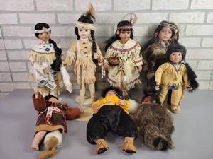 lot 69 image: Large Native American Doll Collection