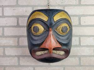 lot 39 image: Hand Carved South Pacific Mask - LW Carved in the Back - Approx. 12 x 11.5
