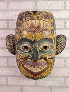 lot 40 image: Hand Carved South Pacific Mask - RJ Carved in the Back - Approx. 15.5 x 15.5