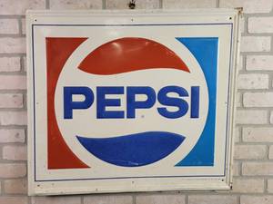 lot 118 image: 1981 Embossed Tin PEPSI Sign