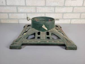 lot 392 image: Vintage Cast Iron Christmas Tree Stand - Approx. 14 x 14