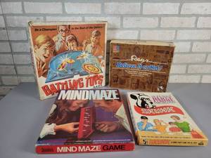lot 414 image: (4) Vintage Board Games