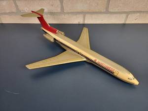 lot 2210 image: Vintage NORTHWEST Boeing 747-200 Airliner Model - Possibly for a Travel Agents Counter