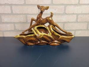 lot 2224 image: 1950s Mid-Century Modern Phil-Mar TV Lamp  Planter - WORKS