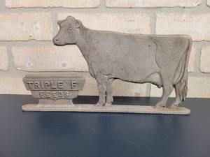 lot 2228 image: Vintage Cast Aluminum Triple F Feeds Mailbox Topper or Weather Vane