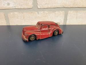 lot 2240 image: Vintage NASH Solid Rubber Toy Car