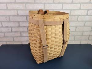 lot 2187 image: Vintage Woven Trappers Backpack