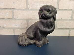 lot 2299 image: Vintage Formed Fiber Pekingese Statue