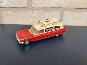 lot 2303 image: Vintage Corgi Cadillac Superior Ambulance Toy Car