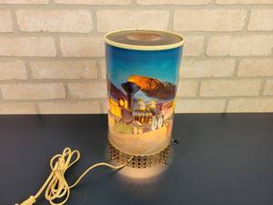 lot 2348 image: 1957 LA Goodman Railroad Motion Lamp - WORKS