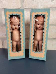 lot 2357 image: (2) Vintage Knickerbocker Baby Dolls - No. 700 in Original Boxes
