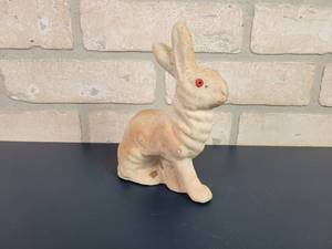 lot 2391 image: Vintage Papier Mache Bunny Rabbit