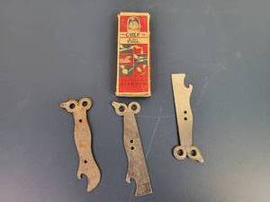 lot 2393 image: (3) Vintage CHEF 10 in 1 Tool with Original Box