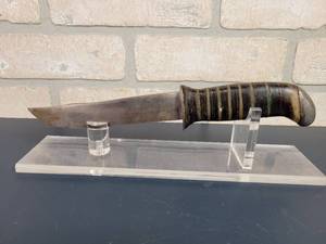 lot 2404 image: Vintage  Antique Handmade Clip Hunting Knife - 5.75 Blade